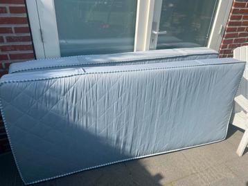 2 Matrassen - Gratis 90x200 cm beschikbaar voor biedingen