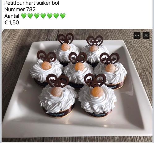 Div decoratie nep petitfour klein gebak deel 4, Huis en Inrichting, Woonaccessoires | Overige, Nieuw, Ophalen