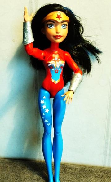 Mattel Hero Girls Gymnastic Doll 2015 beschikbaar voor biedingen