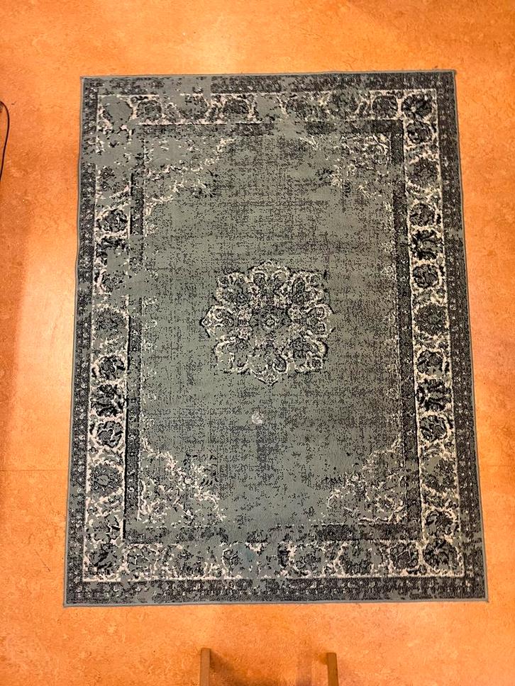 Retro Perzisch vloerkleed olijfgroen (Persian rug), Huis en Inrichting, Stoffering | Tapijten en Kleden, Zo goed als nieuw, 150 tot 200 cm