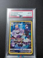 Dusknoir Holo Pokemon kaart Brilliant stars PSA8 NM, Ophalen of Verzenden, Zo goed als nieuw