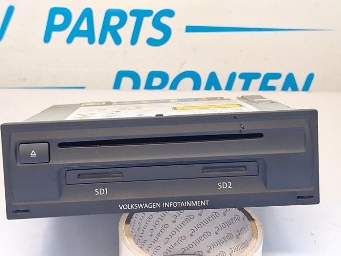 Navigatie Module van een Volkswagen Golf, Auto-onderdelen, Elektronica en Kabels, Volkswagen, Gebruikt, 3 maanden garantie, Verzenden