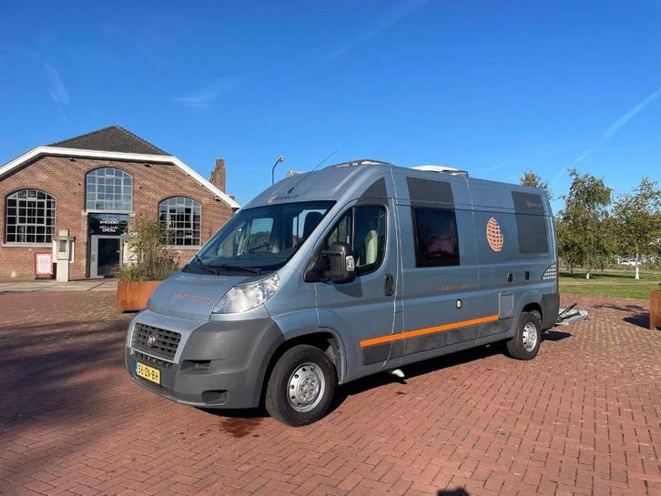 Unieke Pössl Globecar Buscamper met motordrager en 2x airco!, Caravans en Kamperen, Campers, Bedrijf, tot en met 3, Buscamper of Camperbus