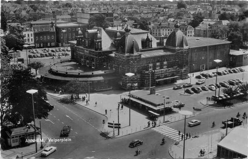 (381-046-035) Arnhem Velperplein, Verzamelen, Ansichtkaarten | Nederland, Gelderland, Verzenden