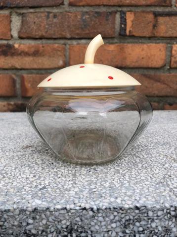 Vintage Glazen Pot met Deksel beschikbaar voor biedingen
