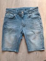 Skinny denim short van Daily Aesthetikz, maat M, Kleding | Heren, Spijkerbroeken en Jeans, Blauw, Overige jeansmaten, Ophalen of Verzenden