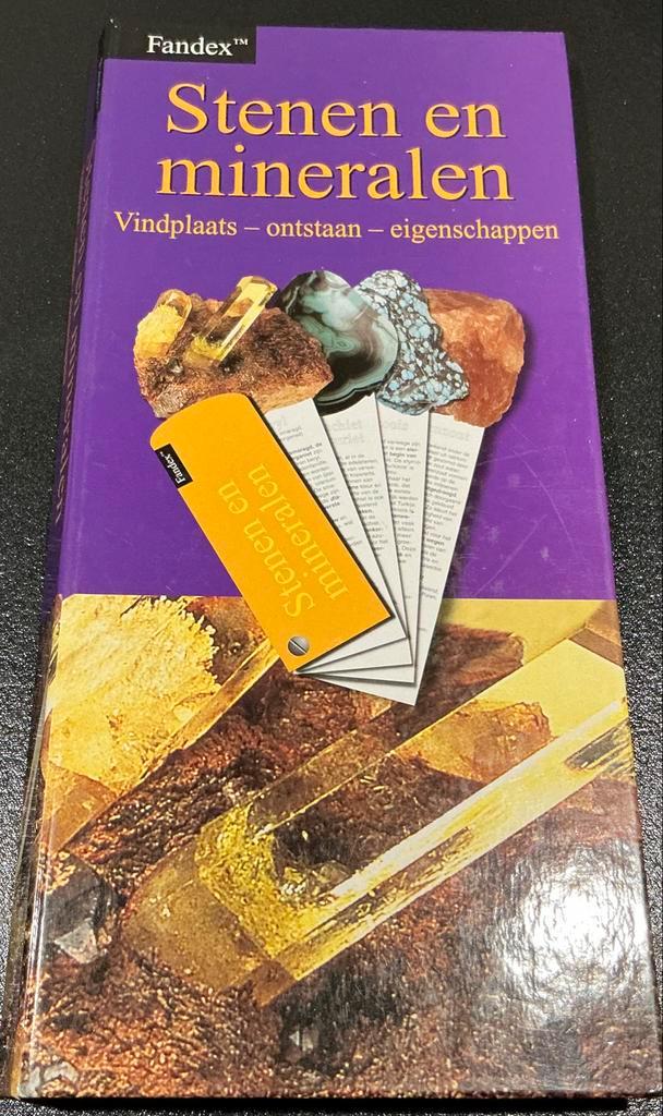 Fandex Stenen en Mineralen - Boek, Boeken, Encyclopedieën, Gelezen, Los deel, Overige onderwerpen, Verzenden
