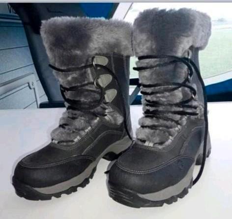 Snowboots Hi-tec st Anton 200 zgan zwart leder lila maat 38, Kleding | Dames, Wintersportkleding, Zo goed als nieuw, Ophalen of Verzenden