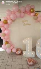 Ballonnenboog met 80 ballonnen €75 compleet, Hobby en Vrije tijd, Feestartikelen, Ophalen, Zo goed als nieuw, Versiering, Geboorte of Huwelijk
