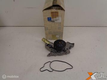 A6112001001 WATERPOMP VITO W638 CDI NOS OEM MERCEDES-BENZ beschikbaar voor biedingen