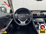 Lexus IS 300h Hybrid Luxury Line|NL-Auto|Schuifdak|LED, Achterwielaandrijving, Met garantie (alle), Zwart, Bedrijf