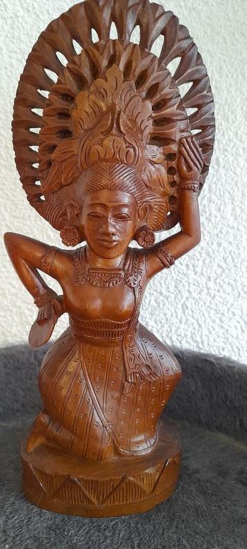 houtsnijwerk Bali kebyar danseres 24 cm beschikbaar voor biedingen