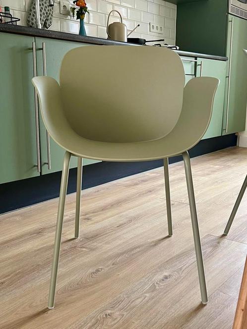 Set of 2 chairs from Sklum, Huis en Inrichting, Stoelen, Zo goed als nieuw, Twee, Kunststof, Metaal, Overige kleuren, Ophalen