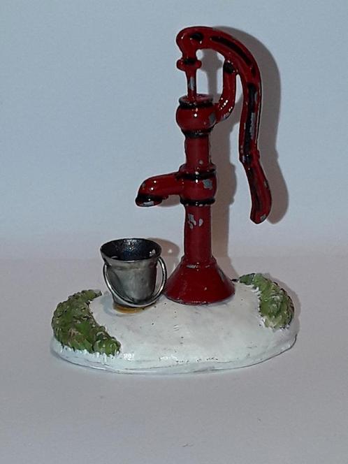 Lemax 54107 water pump jaar 1995., Diversen, Kerst, Zo goed als nieuw, Ophalen of Verzenden