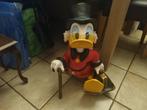 Beeld disney dagobert duck geldkoffer, Verzamelen, Disney, Ophalen, Donald Duck, Zo goed als nieuw, Beeldje of Figuurtje