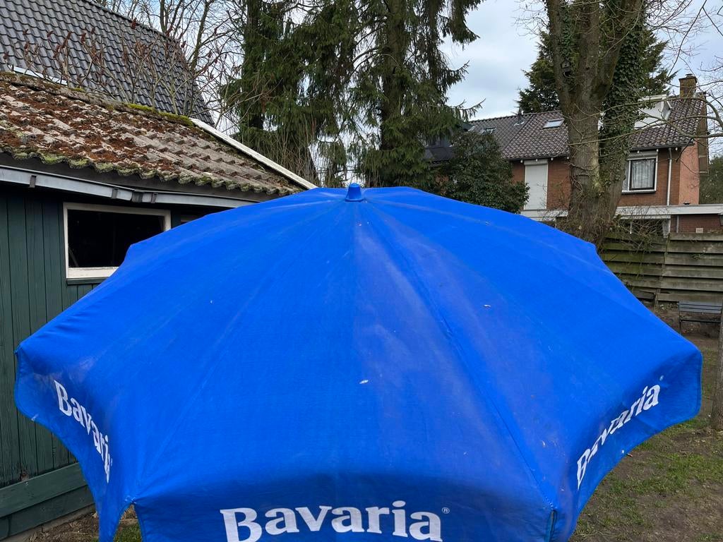Blauwe Bavaria Parasol, Ophalen, Gebruikt, Kantelbaar, 2 tot 3 meter