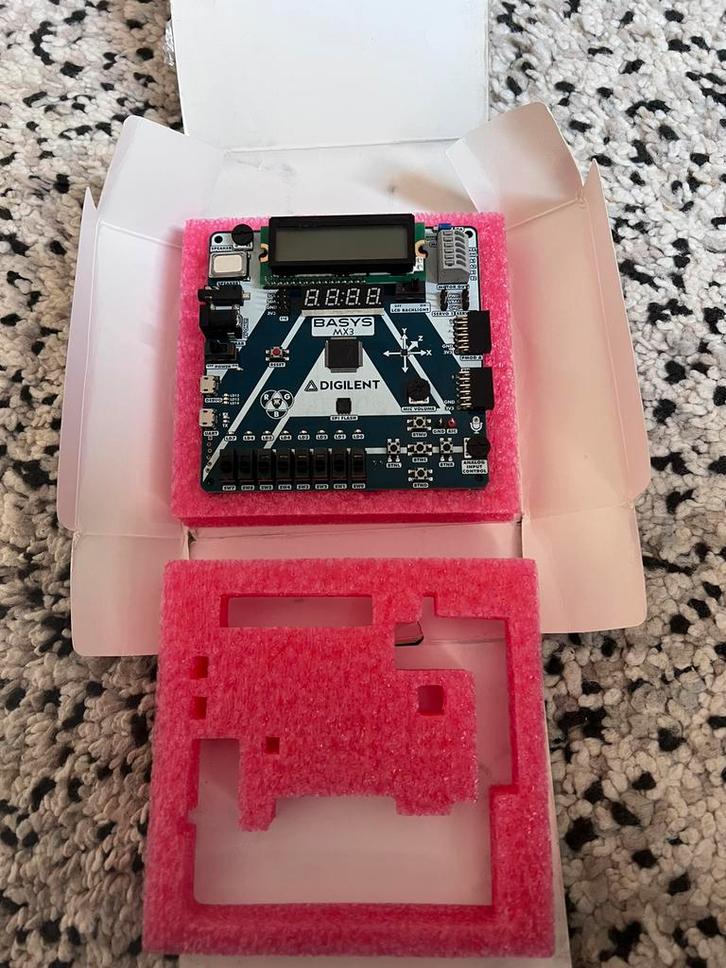 Digilent Basys MX3 MCU Trainer Board, Computers en Software, Overige Computers en Software, Gebruikt, Ophalen of Verzenden