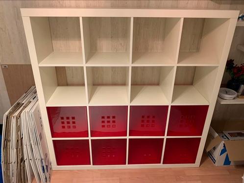 Kallax kast wit - 16 vakken (inclusief 8 bakken), Huis en Inrichting, Kasten | Boekenkasten, Zo goed als nieuw, 100 tot 150 cm