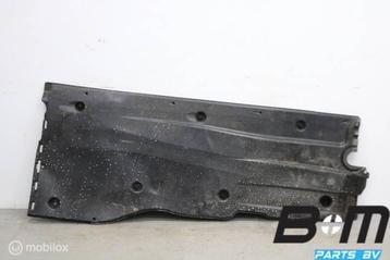 Bodembeschermplaat rechts VW Golf 8 Variant 5WA825202E beschikbaar voor biedingen