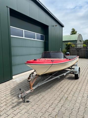 Zomer klaar Speedboot . 20 pk . Of 10 pk mercury met trailer beschikbaar voor biedingen
