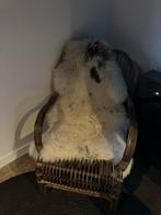 Bruine Rotan Stoel - Landelijke Stijl, Huis en Inrichting, Fauteuils, Ophalen, Minder dan 75 cm, Riet of Rotan, Zo goed als nieuw