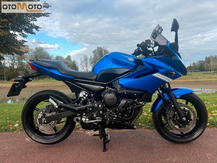YAMAHA XJ 6 ABS (bj 2015), Motoren, Motoren | Yamaha, Bedrijf, Naked bike, meer dan 35 kW, 4 cilinders, Motorrijbewijs A