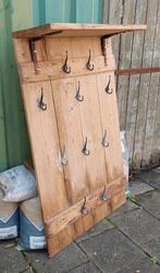 Kapstok 125x77 cm gemaakt van oud trapluik + oude muurankers, Huis en Inrichting, Woonaccessoires | Kapstokken, Gebruikt, 100 tot 150 cm