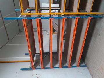 Grote partij diverse stellingen. beschikbaar voor biedingen