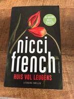 Nicci French - Huis vol leugens, Ophalen of Verzenden, Zo goed als nieuw, Nicci French