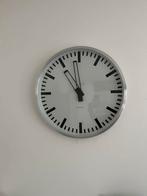 Karlsson klok diameter 60cm, Huis en Inrichting, Woonaccessoires | Klokken, Ophalen, Zo goed als nieuw, Wandklok