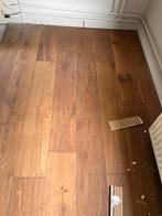 40 m2 eiken multivloer. 18 cm breed 18 mm dik toplaag 4 mm, Gebruikt, 2e hands product geen info bekend, 2e hands product geen info bekend