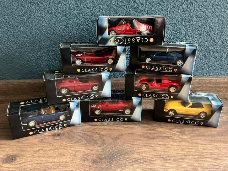 Complete set classico Ferari, Hobby en Vrije tijd, Modelauto's | Overige schalen, Zo goed als nieuw, Auto, Ophalen