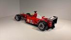 F1 ferrari f2001 m.Schumacher hot wheels 1.18, Hobby en Vrije tijd, Modelauto's | 1:18, Ophalen of Verzenden, Hot Wheels, A, A