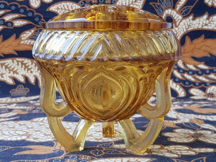 Prachtige oude rose bowl uit Engeland van amberkleurig glas., Antiek en Kunst, Antiek | Vazen, Ophalen of Verzenden