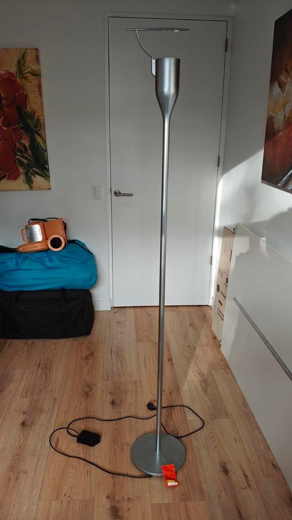 ClassiCon Pilos Design Vloerlamp - Stijlvol!, Huis en Inrichting, Lampen | Vloerlampen, Gebruikt, 150 tot 200 cm, Metaal, Ophalen