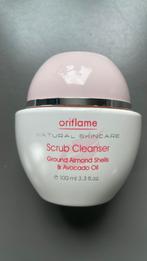 Nieuw Oriflame Scrub cleanser Almond Shells & Avocado oil, Sieraden, Tassen en Uiterlijk, Uiterlijk | Gezichtsverzorging, Ophalen of Verzenden