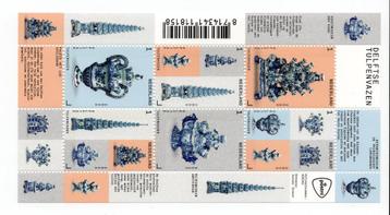 Velletje Delfse Tulpenvazen NVPH V4019-4024 beschikbaar voor biedingen