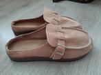 Nieuw!Leuke trendy muiltjes/slippers/beige mt 40, Beige, Nieuw, Sandalen of Muiltjes, Ophalen of Verzenden