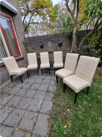 6 eetkamer stoelen beschikbaar voor biedingen