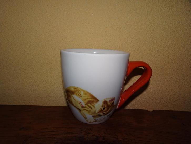Franciens katten beker met oor, Huis en Inrichting, Keuken | Servies, Zo goed als nieuw, Kop(pen) en/of Schotel(s), Overige stijlen