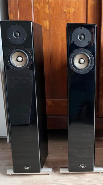 Set speakers crafty azumi  beschikbaar voor biedingen