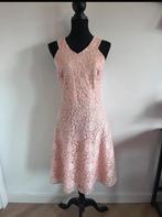 Mooie kanten jurk, Maat 42/44 (L), Ophalen of Verzenden, Roze, Zo goed als nieuw