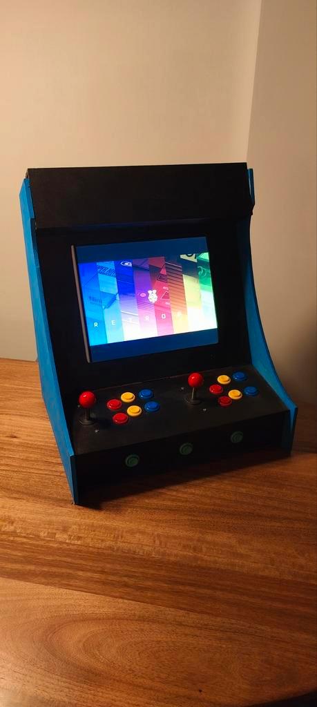 Tabletop arcade kast – RetroPie – 2 spelers, Spelcomputers en Games, Spelcomputers | Overige, Gebruikt, Ophalen