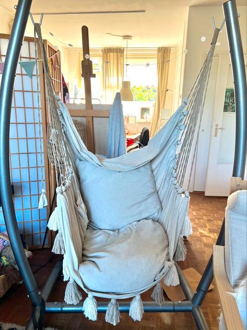 Mooie Rainbow hangstoel met frame!, Tuin en Terras, Hangmatten, Zo goed als nieuw, Ophalen