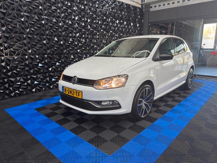 Volkswagen Polo 1.2 TSI 2014 Wit AIRCO-CRUISE-MF-CARPLAY-PDC, Auto's, Volkswagen, Bedrijf, Polo, ABS, Airbags, Airconditioning