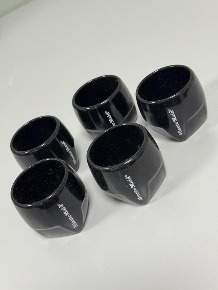 5x Mini borrelglaasjes shot glas beker Minute Maid zwart, Verzamelen, Glas en Borrelglaasjes, Zo goed als nieuw, Borrel- of Shotglas