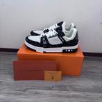 Louis vuitton sneaker, maat 44, Kleding | Heren, Zwart, Ophalen of Verzenden, Sneakers of Gympen, Zo goed als nieuw