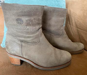 Stoere Shabbies laarsjes beschikbaar voor biedingen