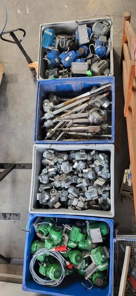 Partij elektromotoren ( 036 ), Doe-het-zelf en Verbouw, Motoren, Gebruikt, Elektromotor, Ophalen