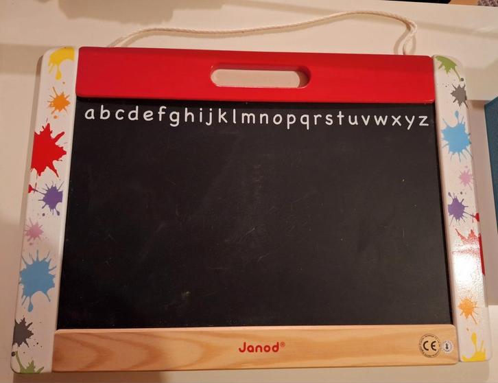 Leuk educatief speelgoed: Janod bord & magnetische letters, Kinderen en Baby's, Speelgoed | Educatief en Creatief, Zo goed als nieuw